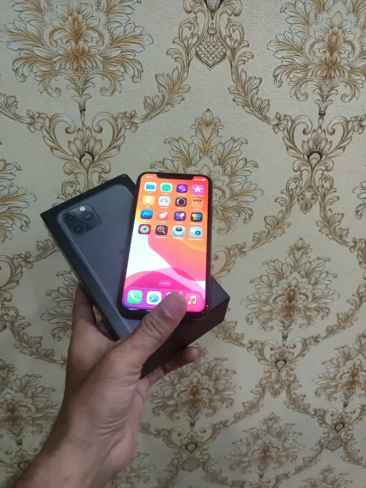 iPhone 11 pro 512gb normal smua orisinil mlus all operator  inter lkp