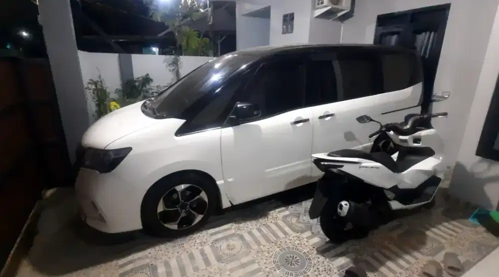 Serena hws 2013 putih