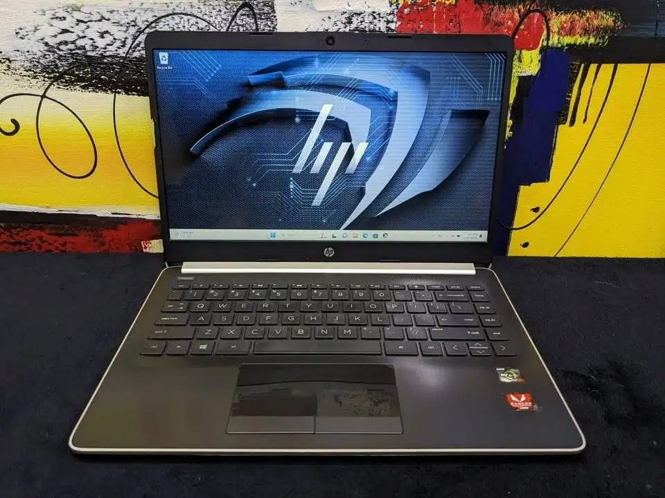 Laptop HP 14 Ryzen 5 3500U 8/128 Siap Pakai
