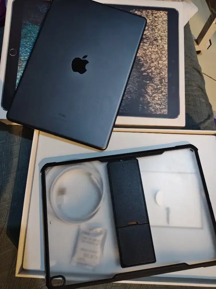 Apple iPad Air Gen 3. 3rd Gen. 256 GB. Black.