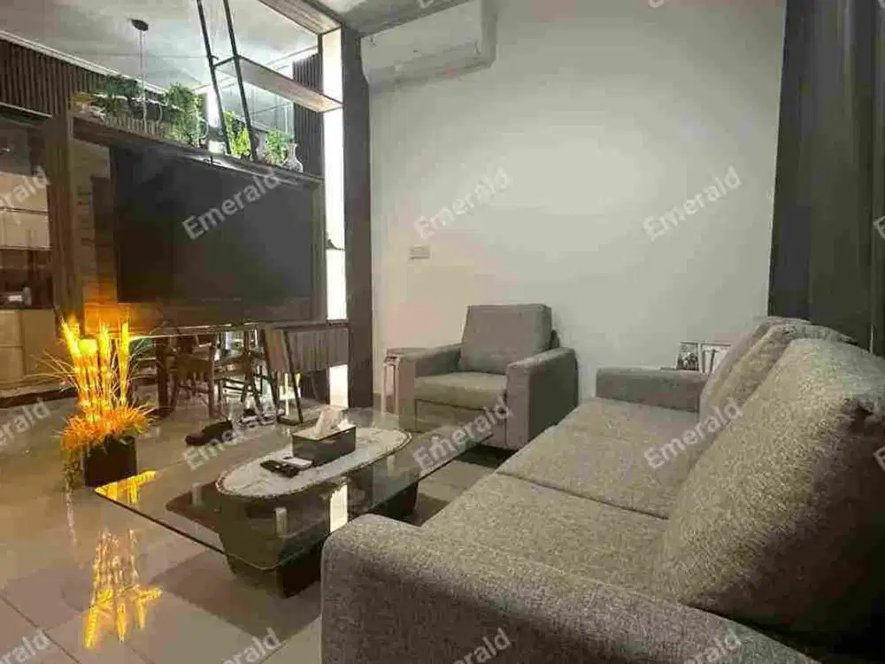 Rumah Furnished Cantik di PIK 2