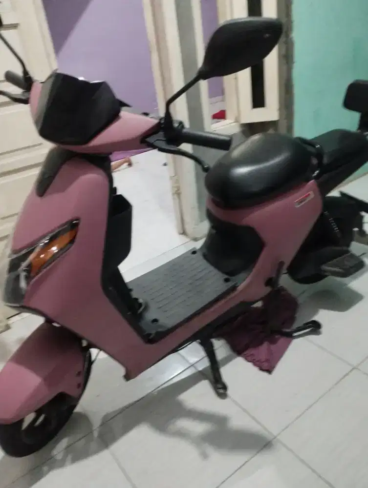 uwinfly d65 minus batre