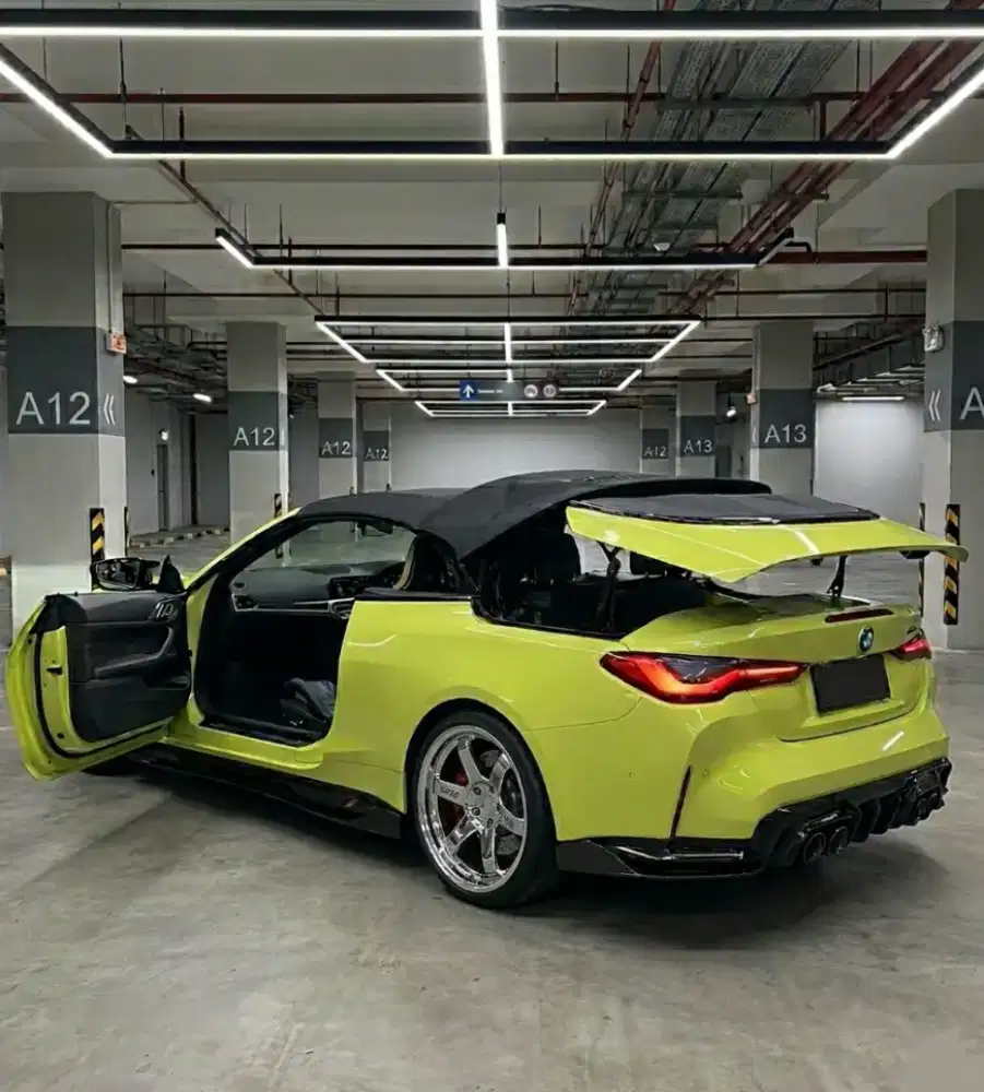 TERMURAH. BMW M4 Cabriolet 2024 cabrio 2023 gallardo boxster