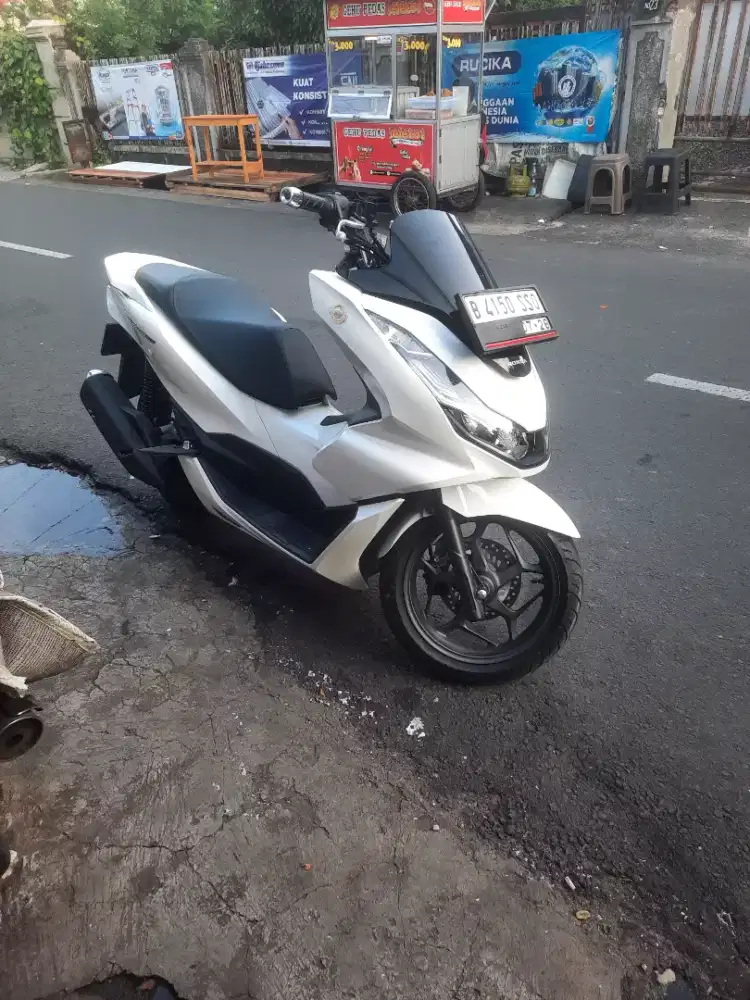 Di jual pcx tahun 2023 cbs mulus
