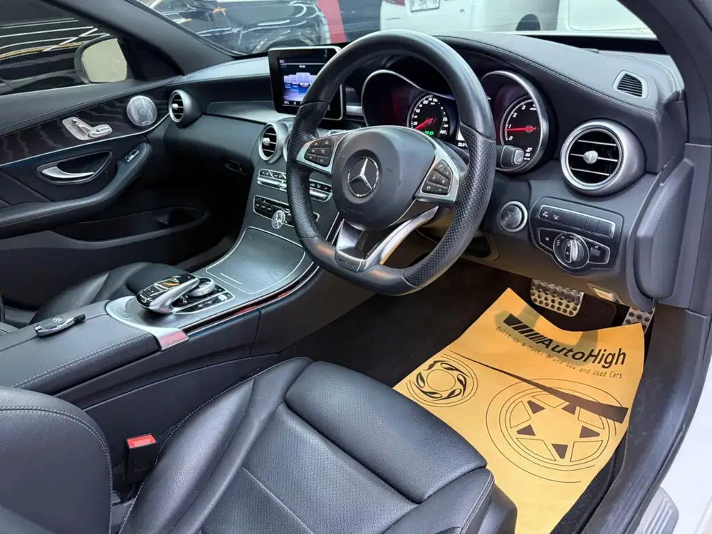 DP10% [Km11.000] C300 AMG 2018 White Reg 2019 #AUTOHIGH