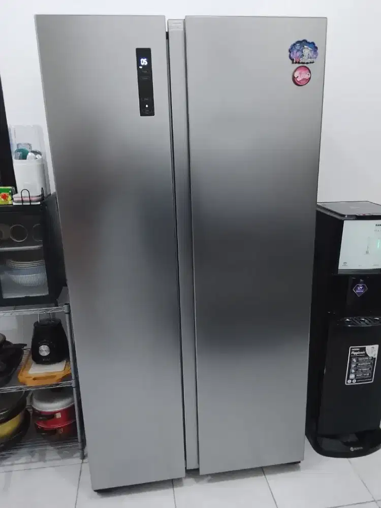 SAMSUNG RS52B3000MG Kulkas Side by Side Inverter 550L