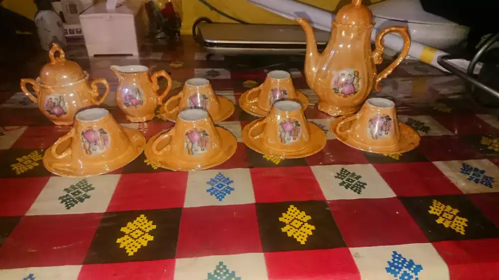 Jual barang pecah Belah jadul