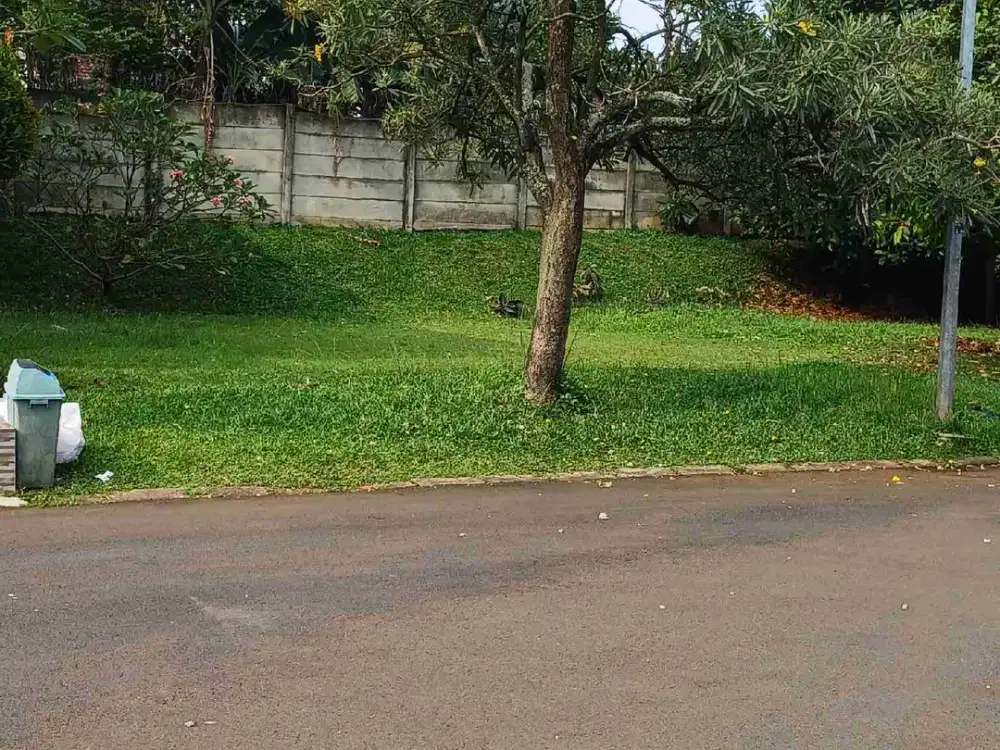 Tanah kavling siap bangun  di Citra Grand Cibubur, posisi huk dalam cluster