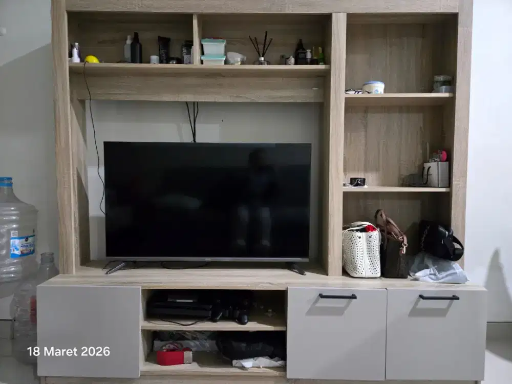Lemari tv bekas rasa baru