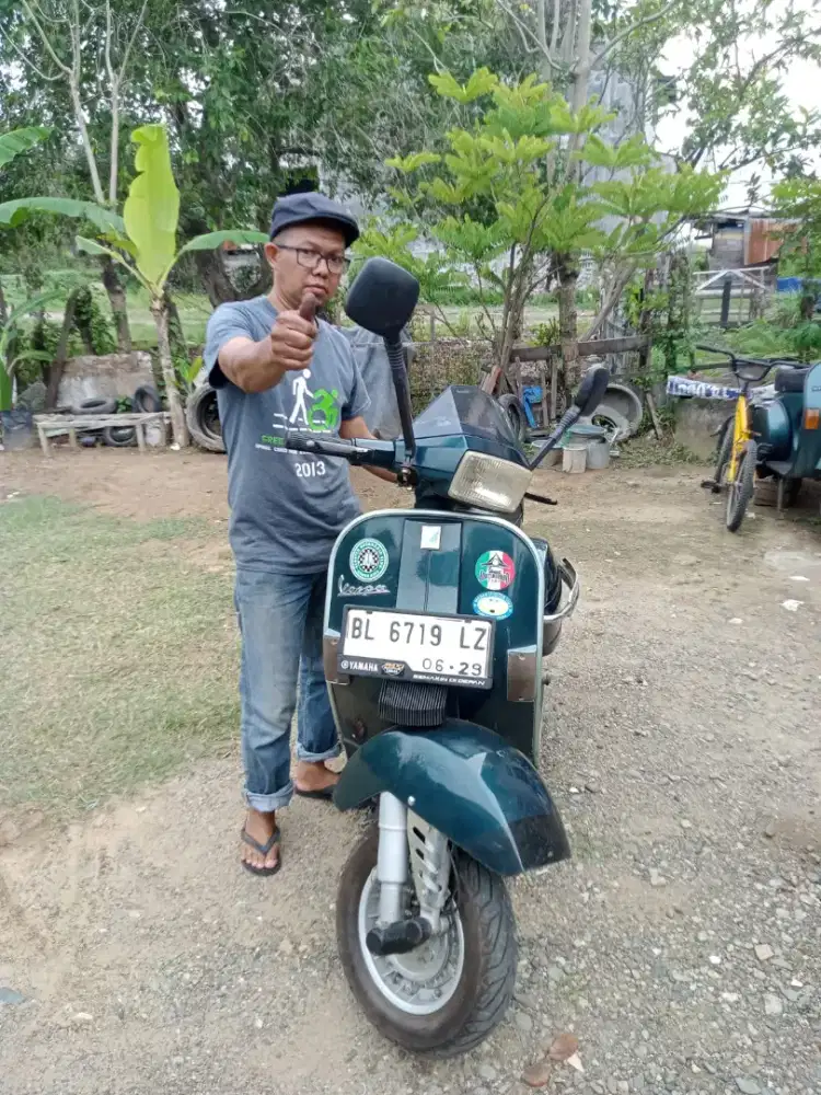 Vespa Exel 150 satu tangan milik pribadi