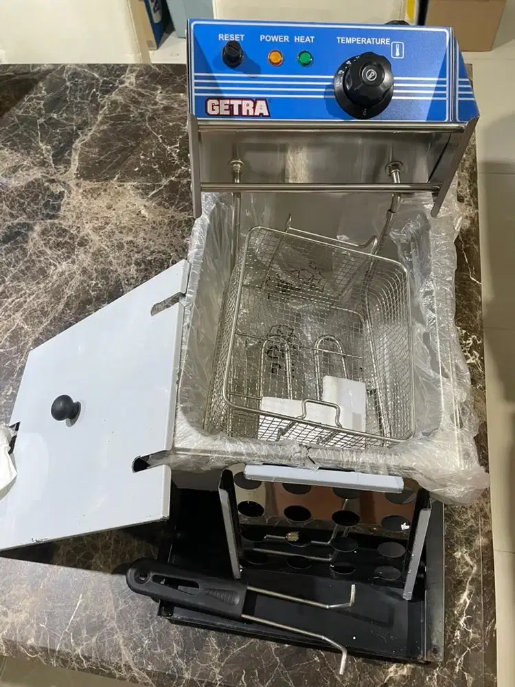 DEEPFRYER GETRA EF-81. BARU