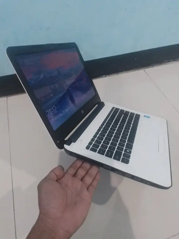Laptop hp 14 SLIM ( gen 5 )