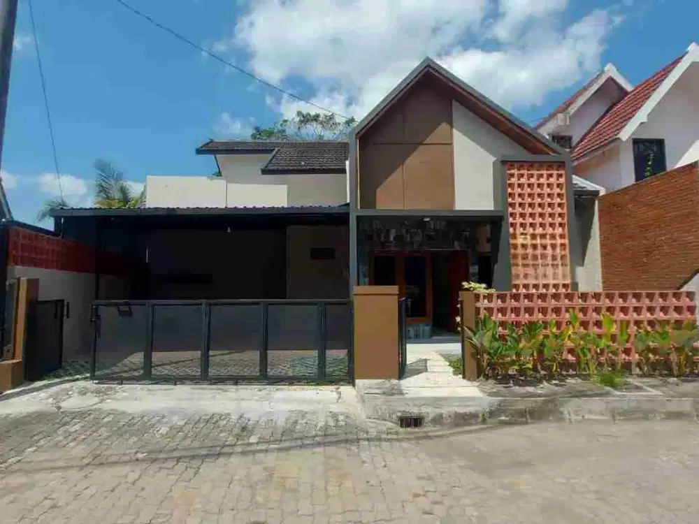 Menarik! Rumah Siap Huni Dalam Perumahan Di jl. Kaliurang Dekat Kampus UII