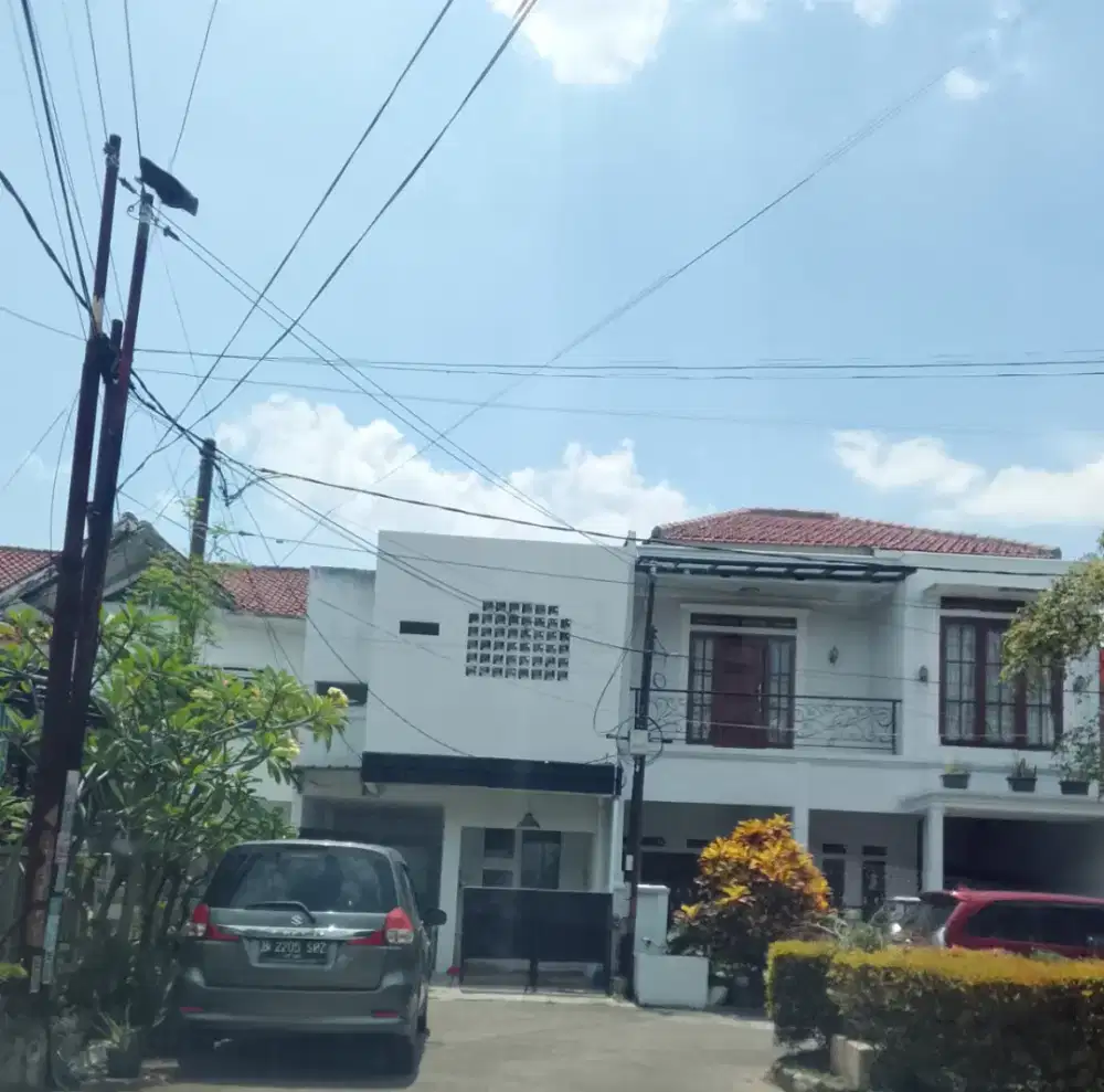 Disewakan Rumah 2 Lantai Sangat Dekat Kampus Telkom university