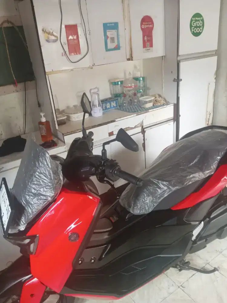 Dijual NMAX TERBARU TAHUN 2025 MASIH BEKAS BARU