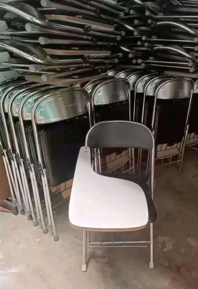 KURSI KAMPUS CHITOSE