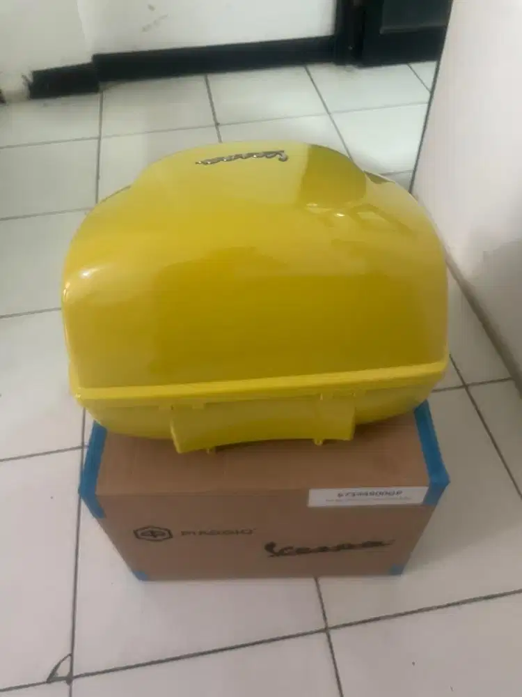 Box Vespa Warna Kuning LX/S/Primavera/Sprint