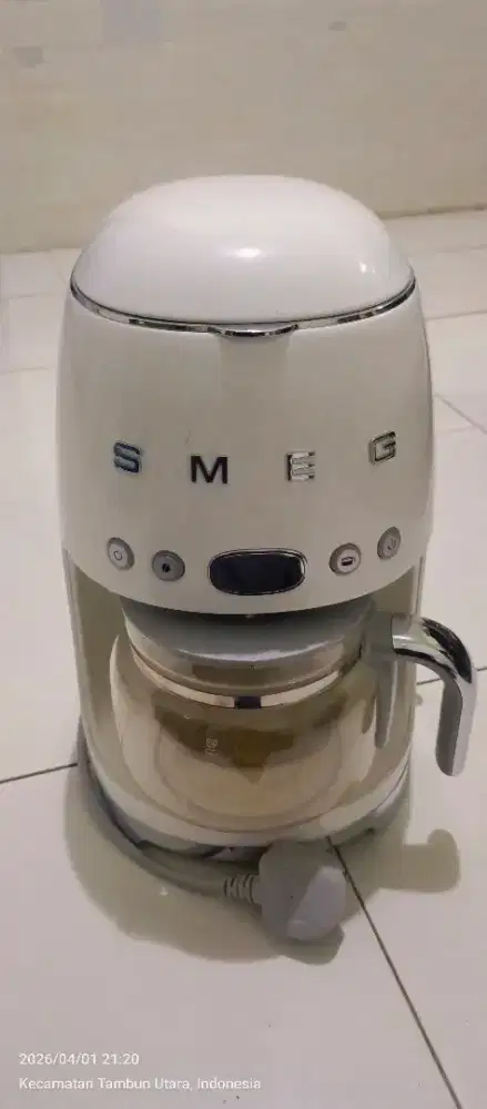 Coffee machine/ mesin kopi SMEG