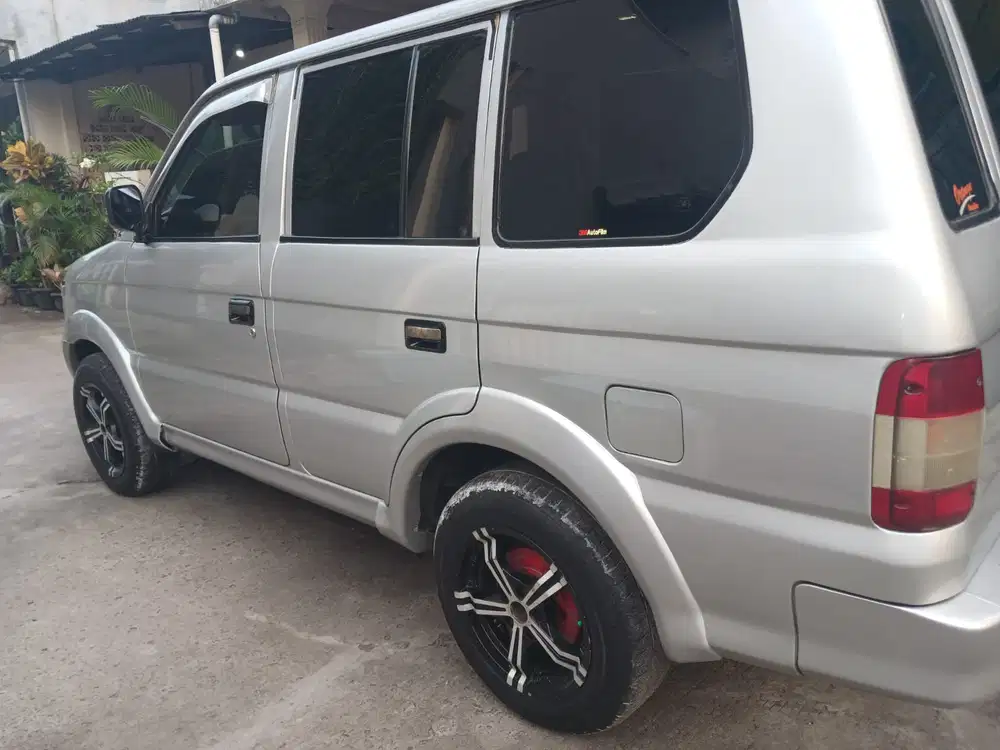 Mitsubishi Kuda 2000 Bensin