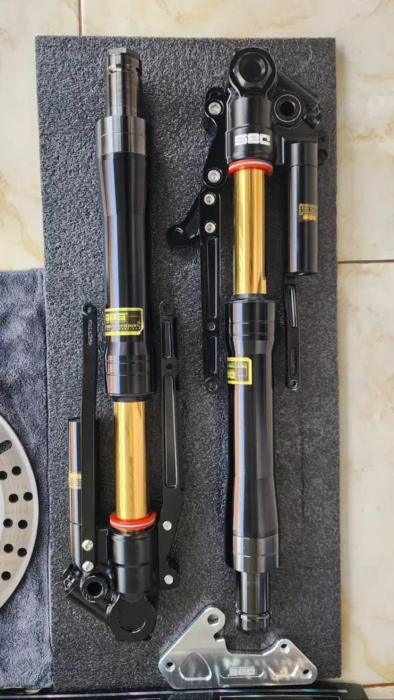 Shock depan up side down merk DBS