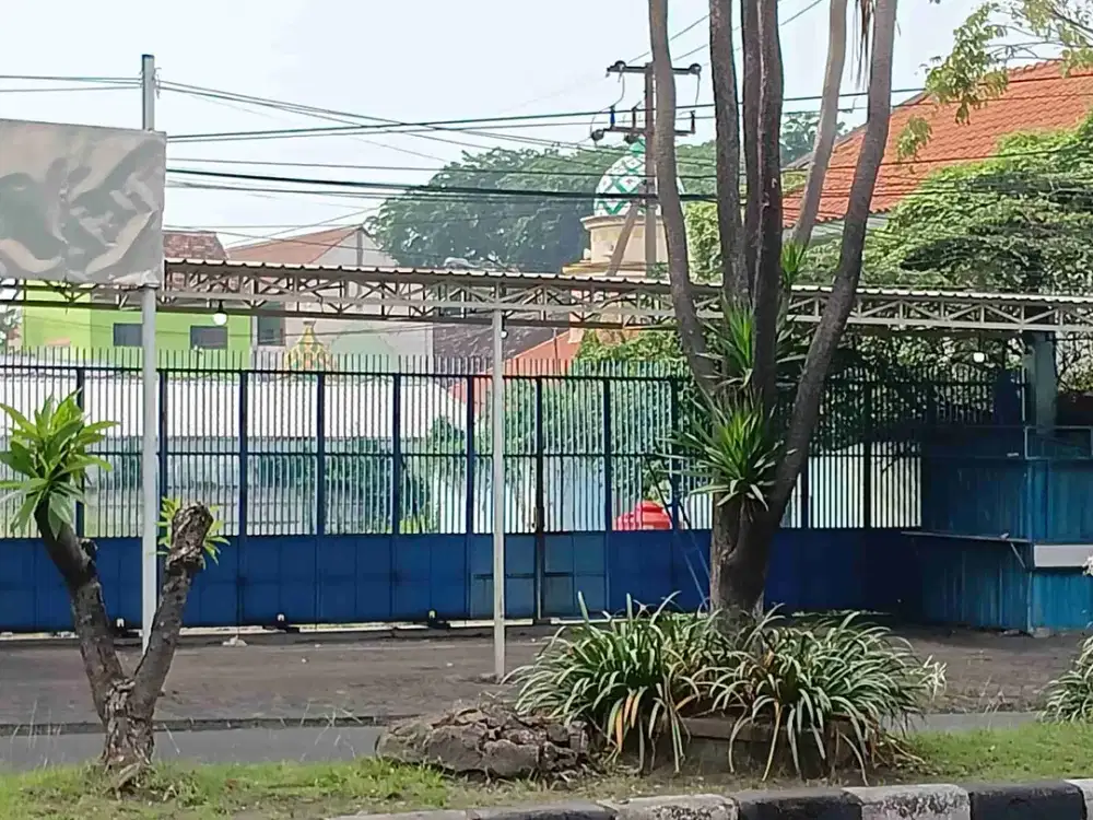 Tanah dan bangunan Raya Candi Sidoarjo - dekat Pabrik Gula