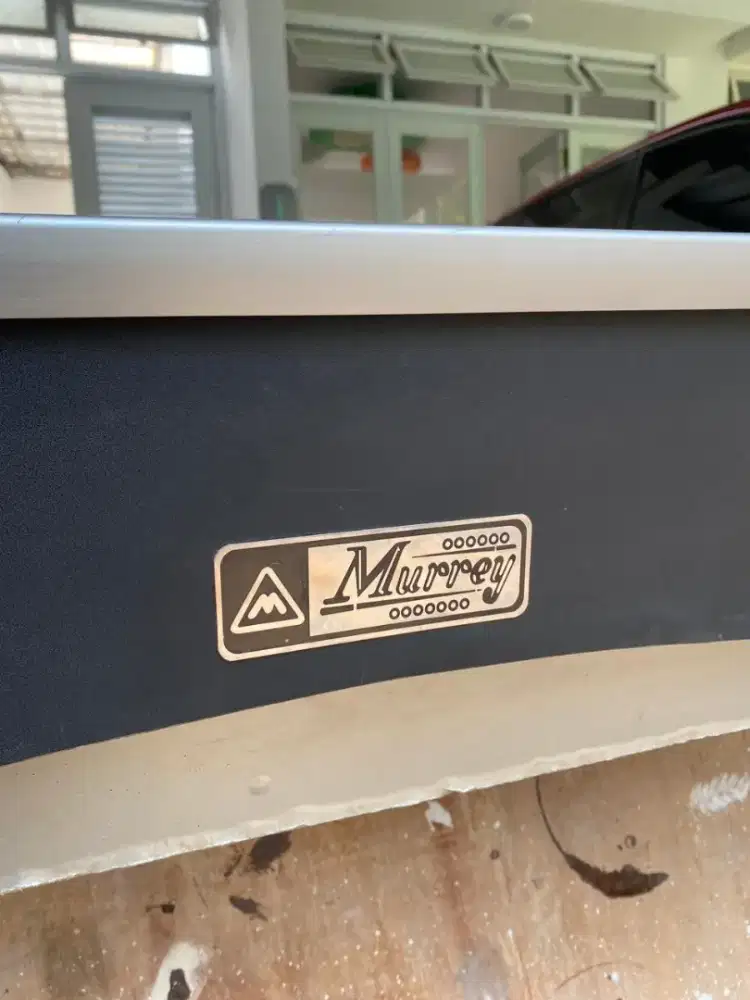 Dijual Meja Billiard Merek Murrey Metro