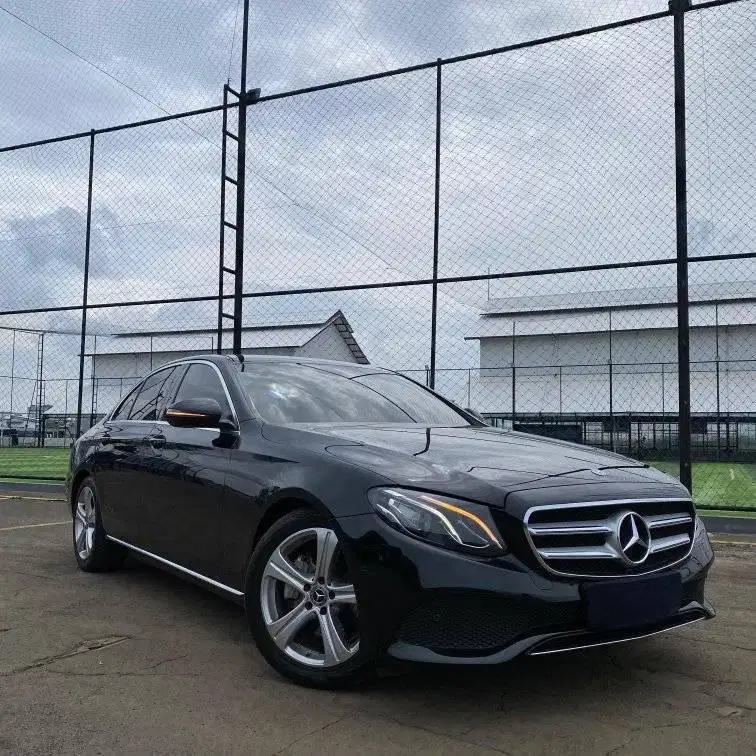 [ Nik 18 ] Mercedes Benz E250 / E 250 Avantgarde 2018 Hitam