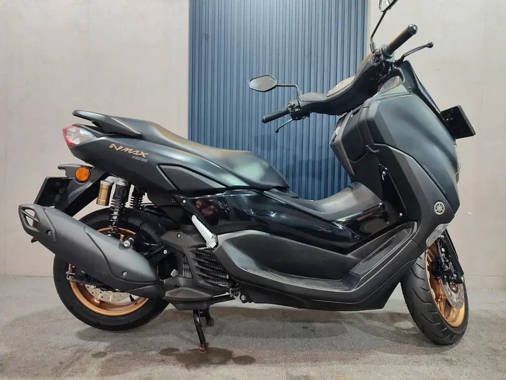 Nmax 155 VVA 2022 CONNECTED istimewa mulus terawat siap pakai...