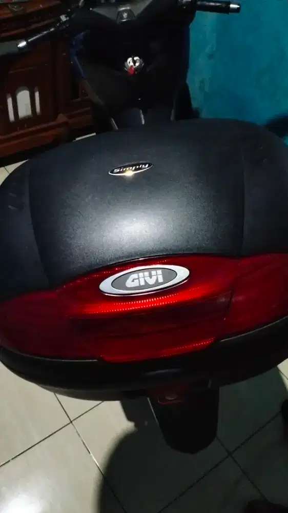 Box Givi e45 minus kunci 1 lecet pemakaian wajar