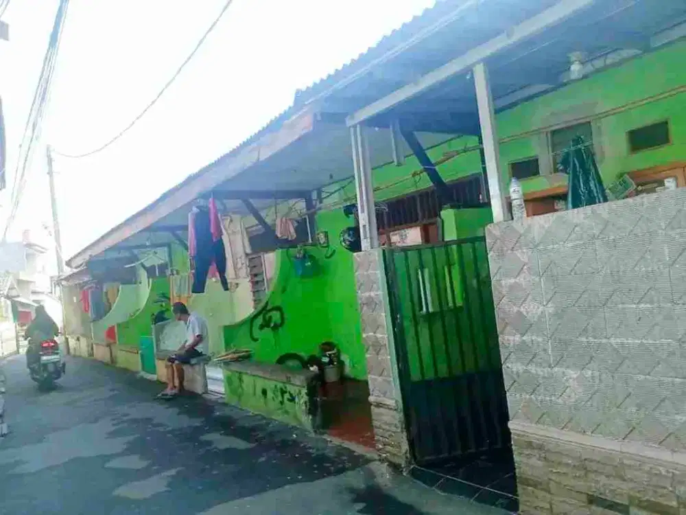 DIJUAL CEPAT 6 Unit Kontrakan dan 1 Kios Usaha Masuk mobil di Jatimakmur Pondok Gede Kota Bekasi