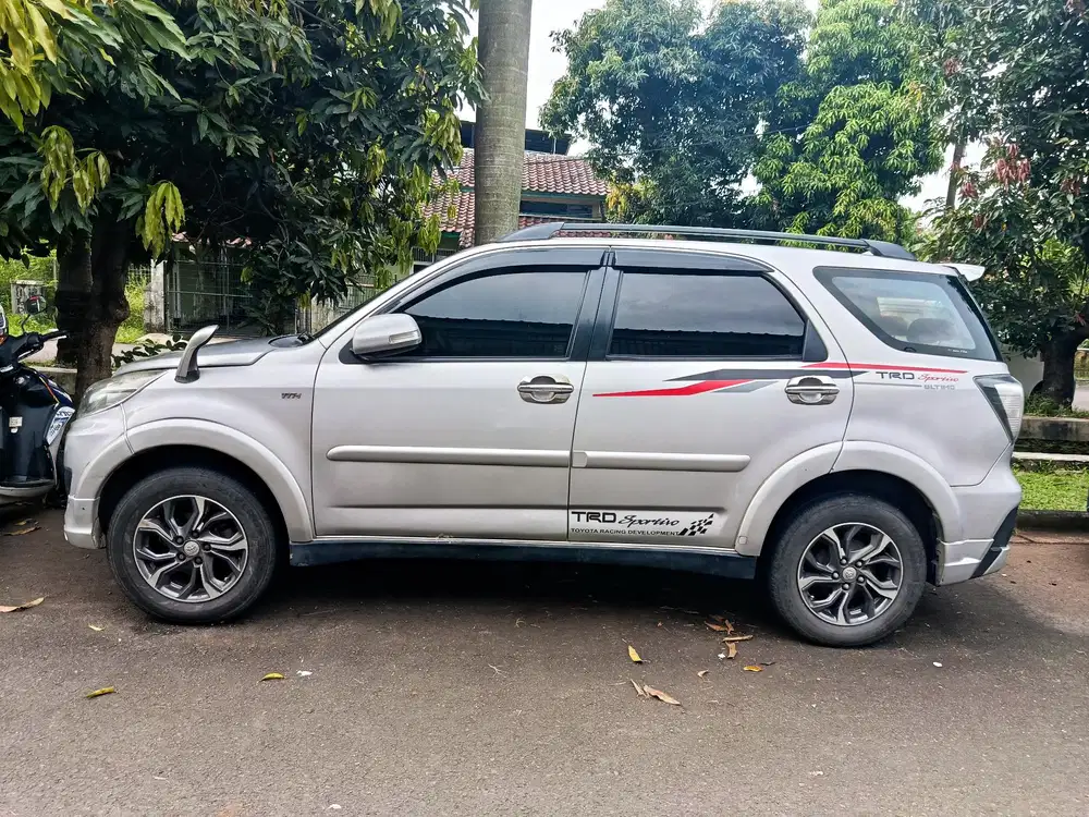 Toyota Rush 2013 Bensin