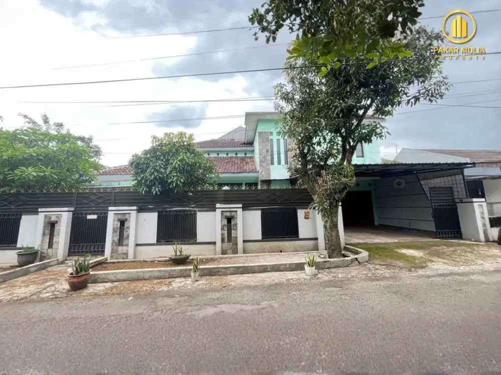 Rumah di turangga dekat SMA 8 lokasi bagus siap huni