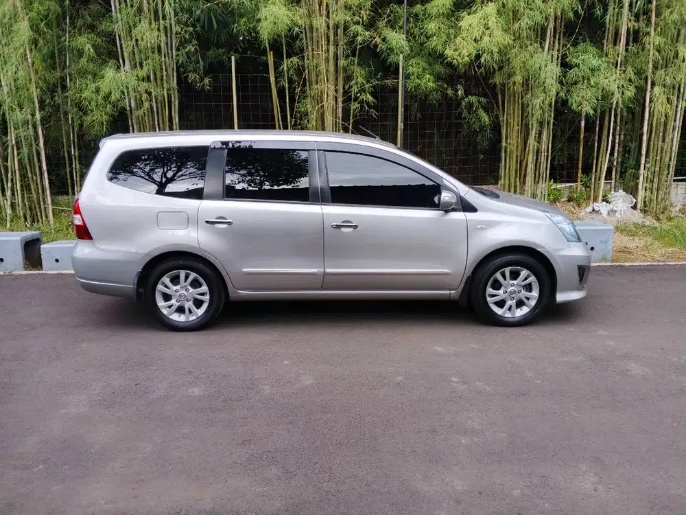 GRAND LIVINA 2013 XV 1.5 ULTIMATE MATIK SIAP PAKAI