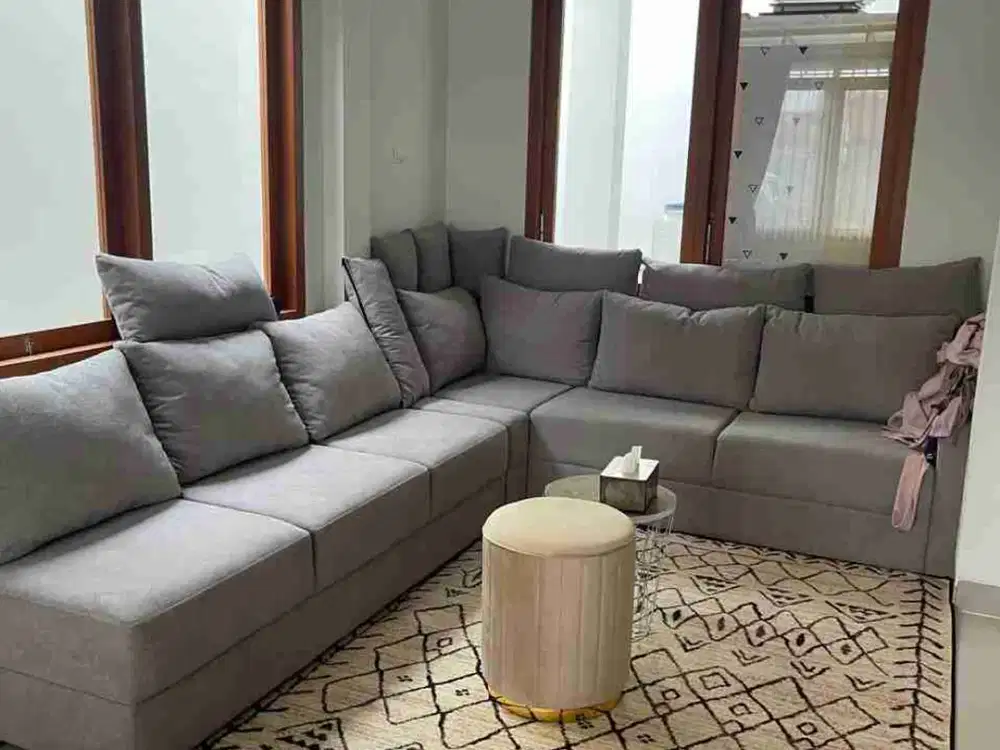 LUX 2LANTAI DIBAWAH HARGA PASARAN 950JT NEGO