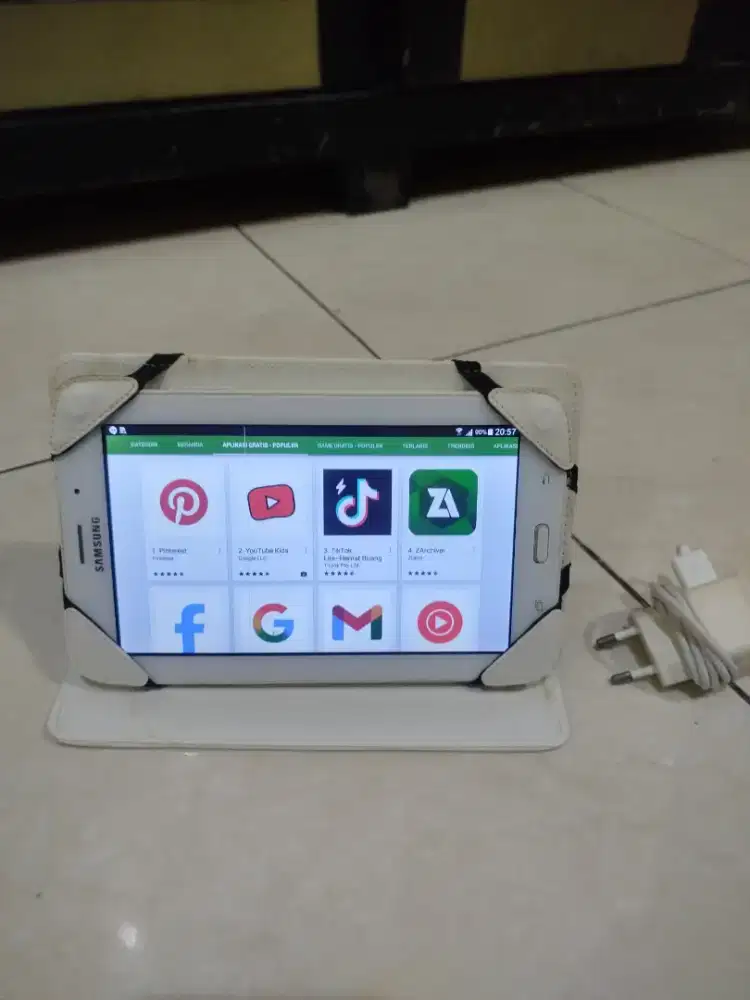 Samsung Galaxy Tab 3 V Bisa SIM-card + Wifi & bisa Download Playstore