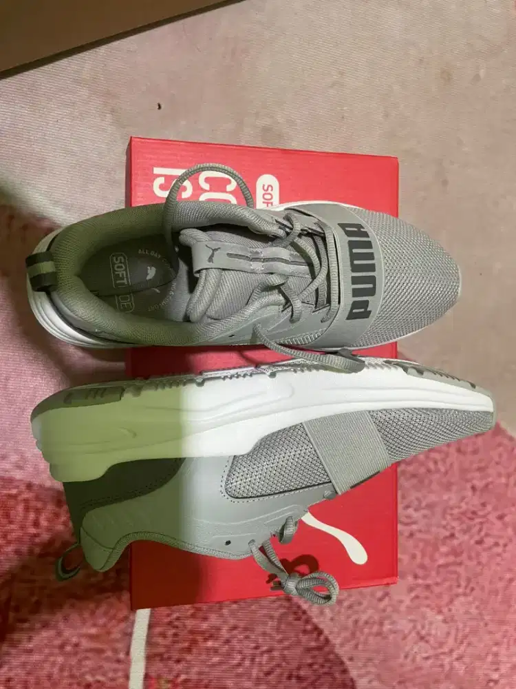 Sepatu puma softride sneakers