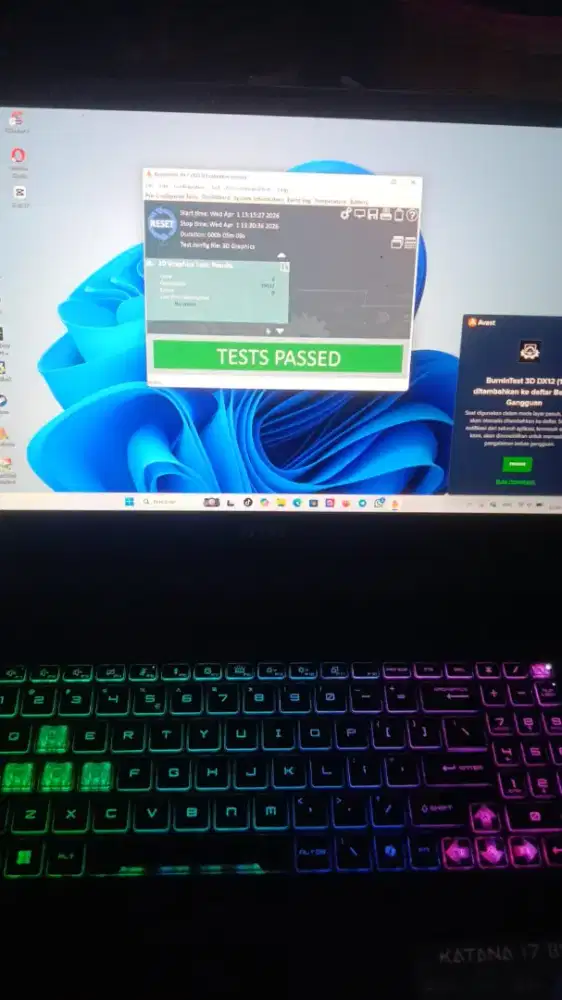 Laptop gaming MSI Katana i7-13H RTX 4060 VRAM 8 GB