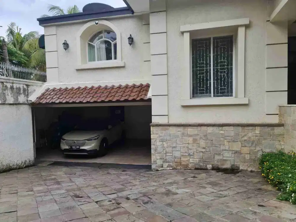 Dijual Rumah Cantik Modern Mediteranian di Villa Cinere Mas