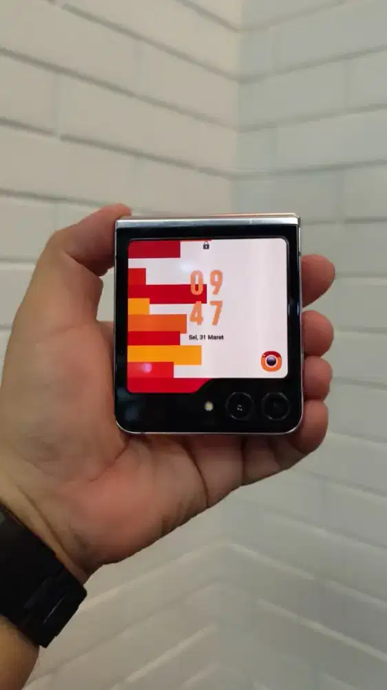 Dijual HP Second Samsung Galaxy Z Flip 5