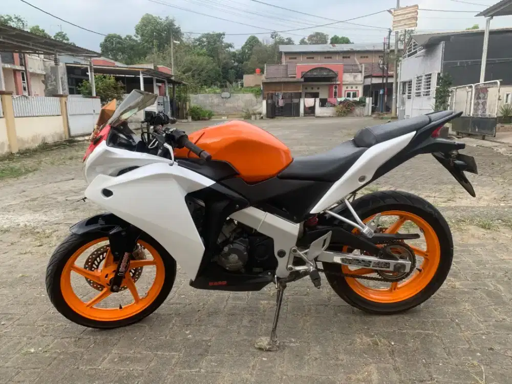 Jual CBR 150 CC Tahun 2012 surat lengkap pajak off