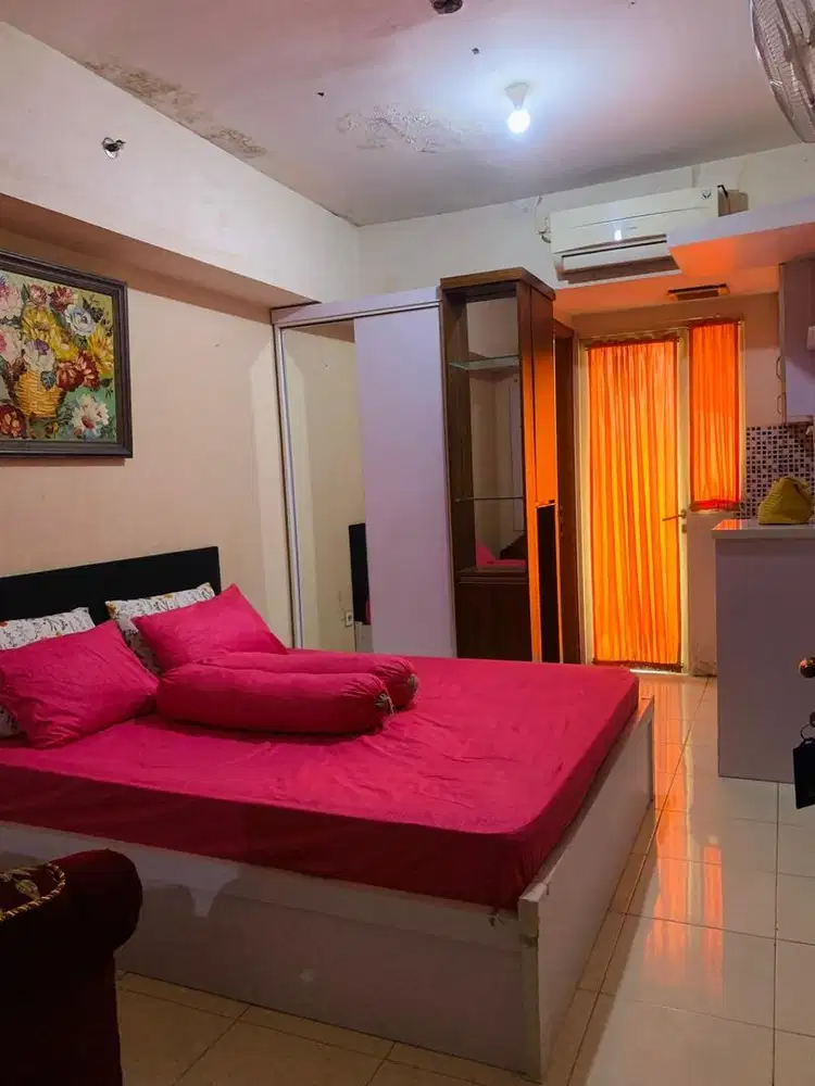DISEWAKAN APARTMENT FURNISHED GREEN LAKE VIEW CIPUTAT