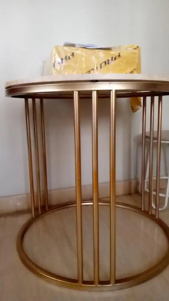 Meja Marmer Asli 75x72 1 Unit