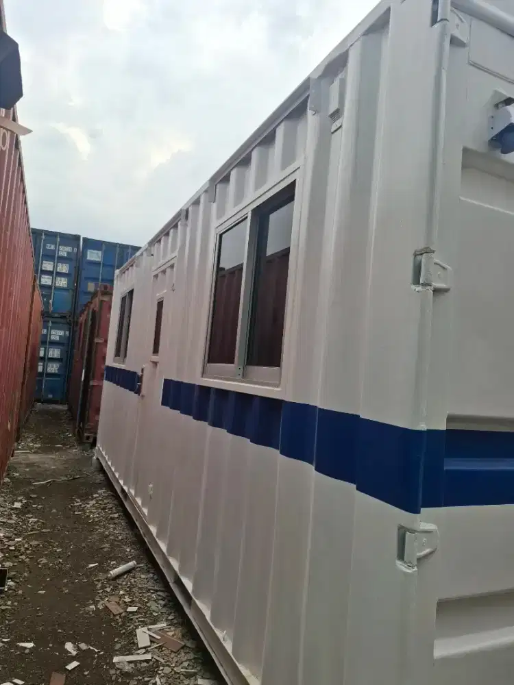 Kontainer Depot: Solusi Kontainer Anda - Sale, Repair, dan Modifikasi