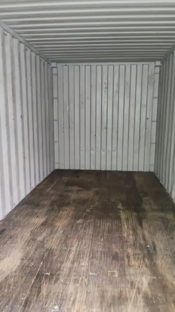 Kontainer Depot: Solusi Kontainer Anda - Sale, Repair, dan Modifikasi