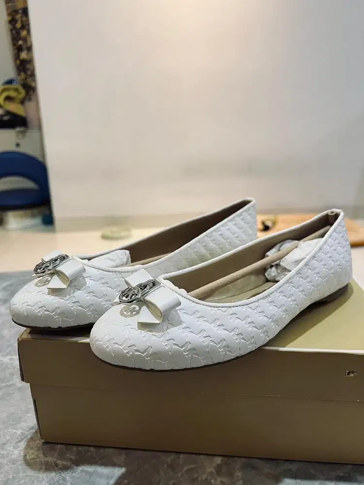 Michael Kors Honey Ballet Flat Original – Brand New