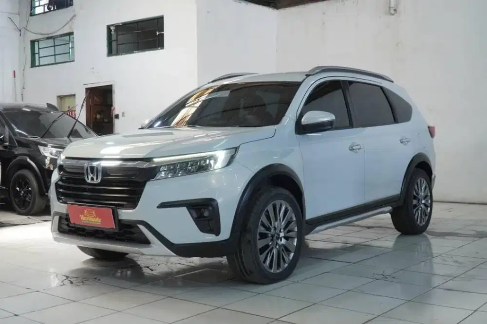 Honda BRV Prestige CVT 1.5 tahun 2022 Putih BR-V Matic AT DP minim