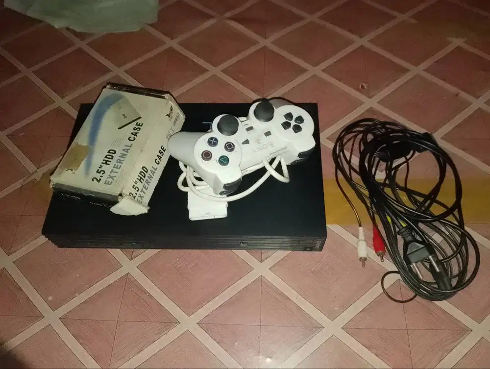 Jual PlayStation 2 lengkap, minus kardus, include Hardisk 64GB