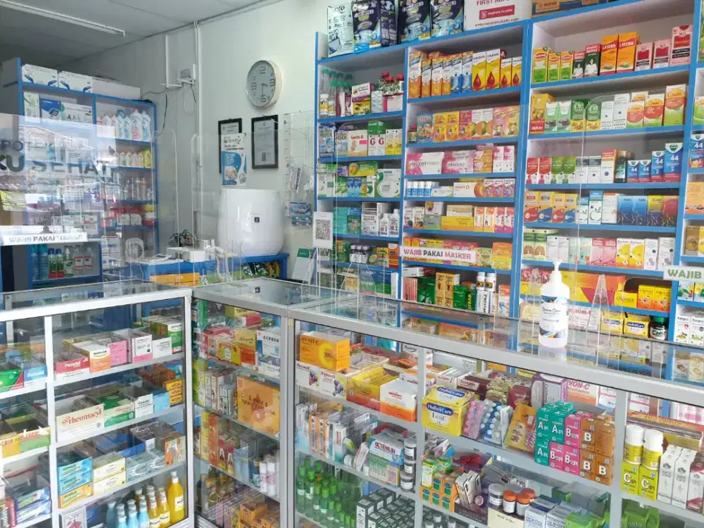 Etalase, Lemari, Meja, cocok utk Apotek, Laundry