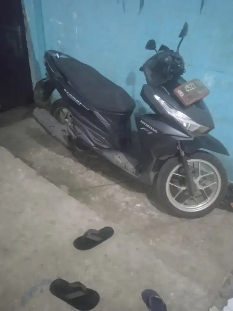 VARIO 250cc hitam