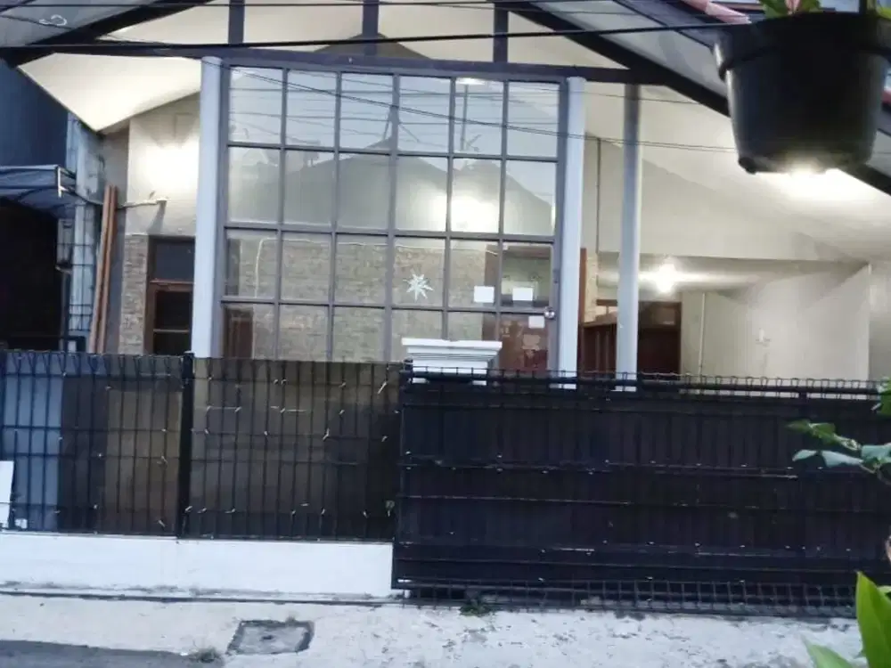 Rumah 2 Lantai Siap Huni Harga Termurah 2,6M – Strategis Dekat RS Persahabatan & Kelapa Gading